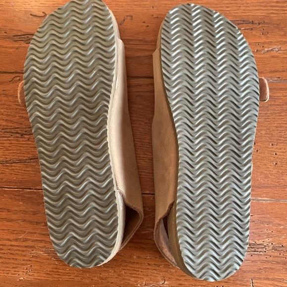 Eastland Charlestown Women’s Sandal Tan Double Strap Suede Buckle Close Size 11 - Picture 5 of 11